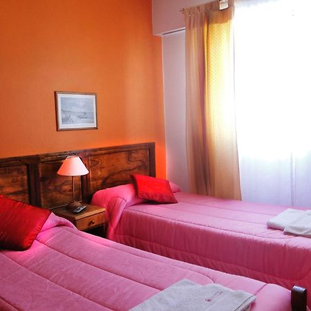 Hotel Mustapic Ushuaia Esterno foto