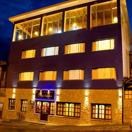 Hotel Mustapic Ushuaia Esterno foto