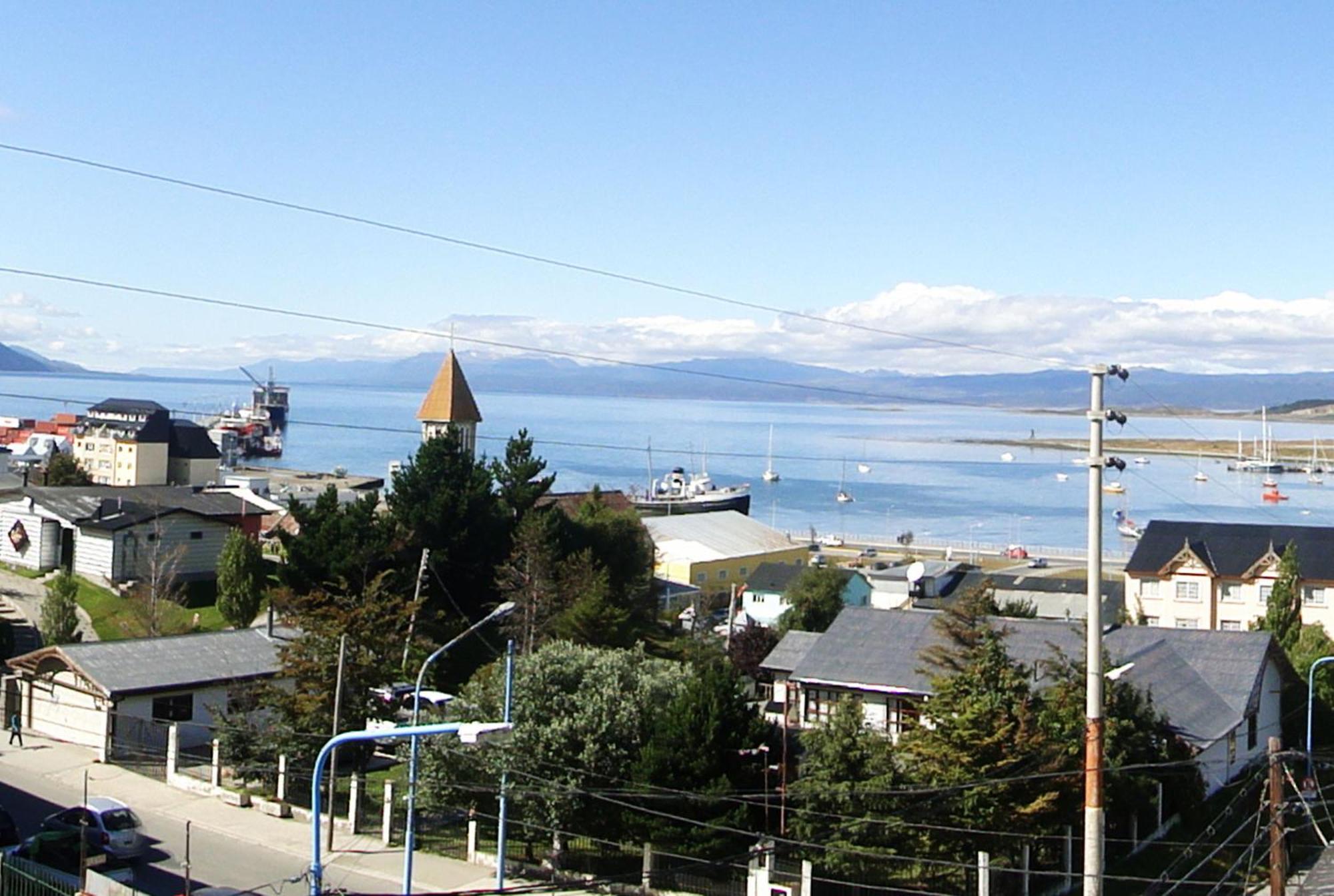 Hotel Mustapic Ushuaia Esterno foto