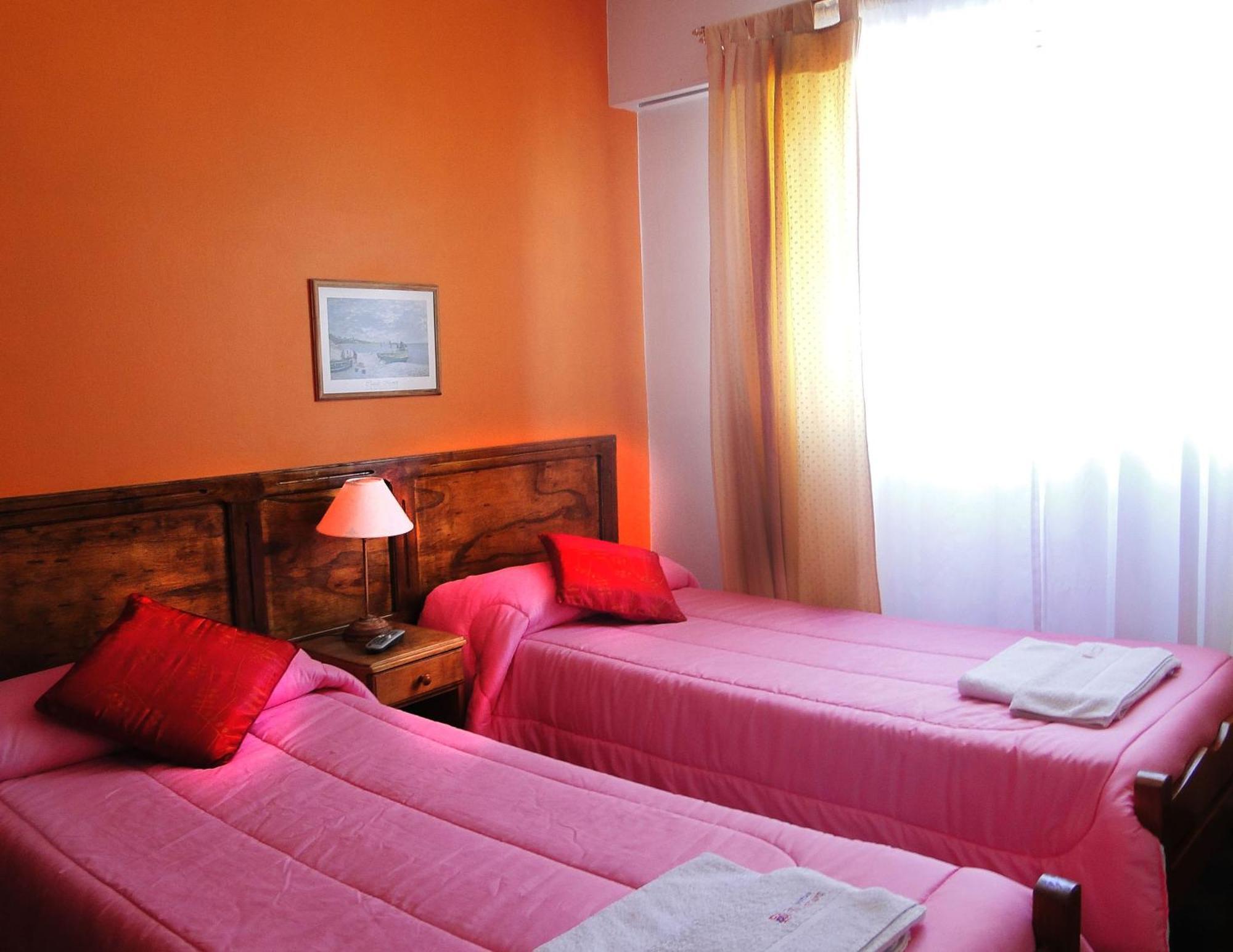 Hotel Mustapic Ushuaia Esterno foto