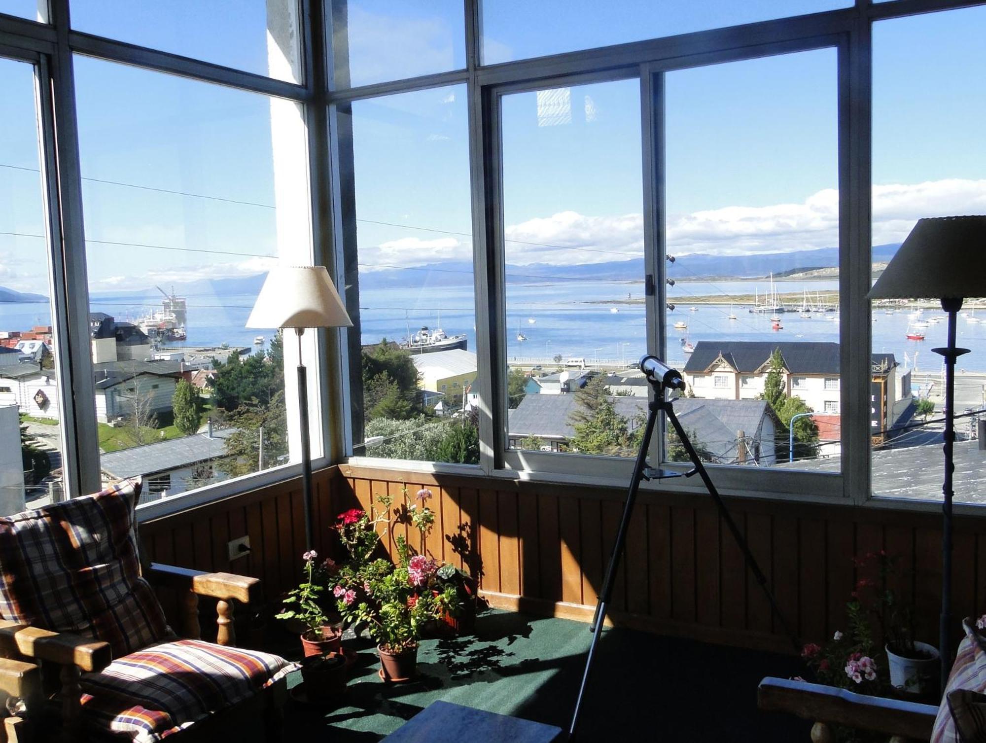 Hotel Mustapic Ushuaia Esterno foto